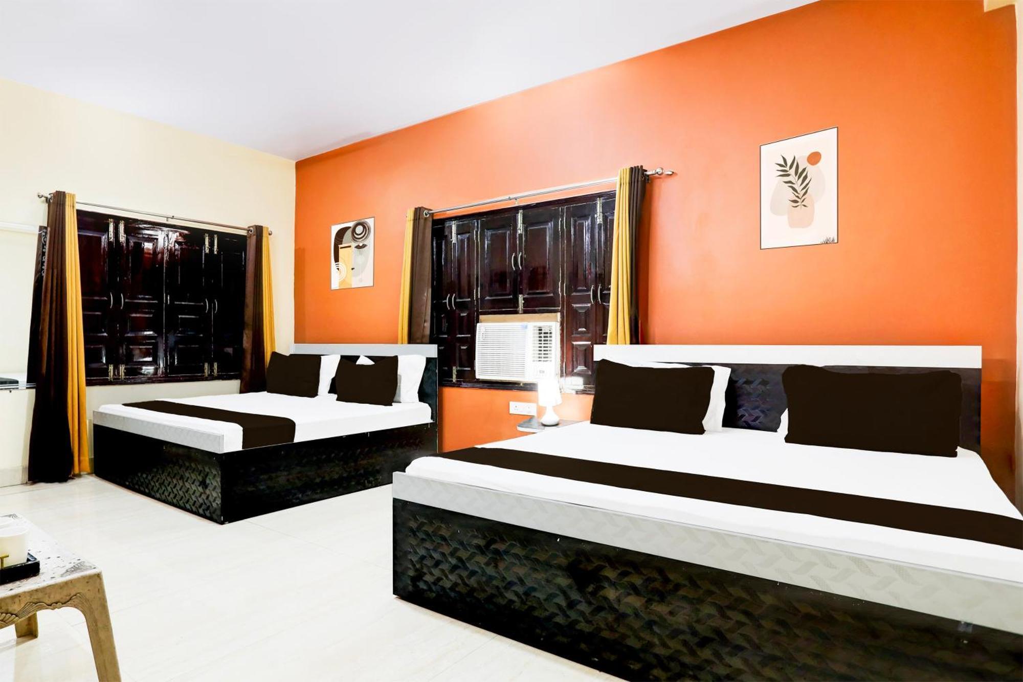 Hotel O R B Palace Varanasi Ngoại thất bức ảnh