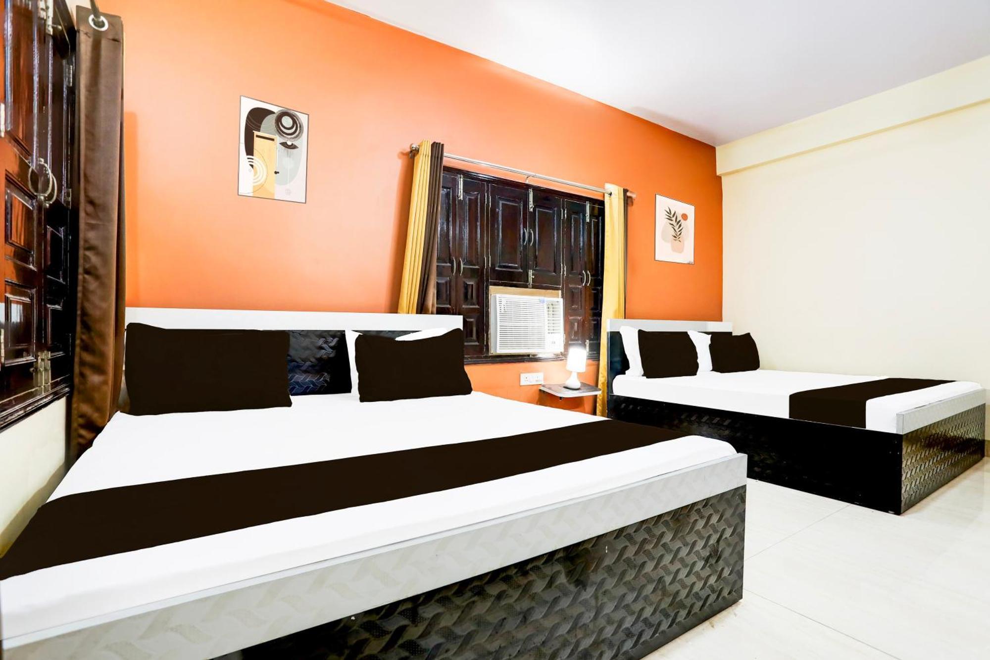 Hotel O R B Palace Varanasi Ngoại thất bức ảnh