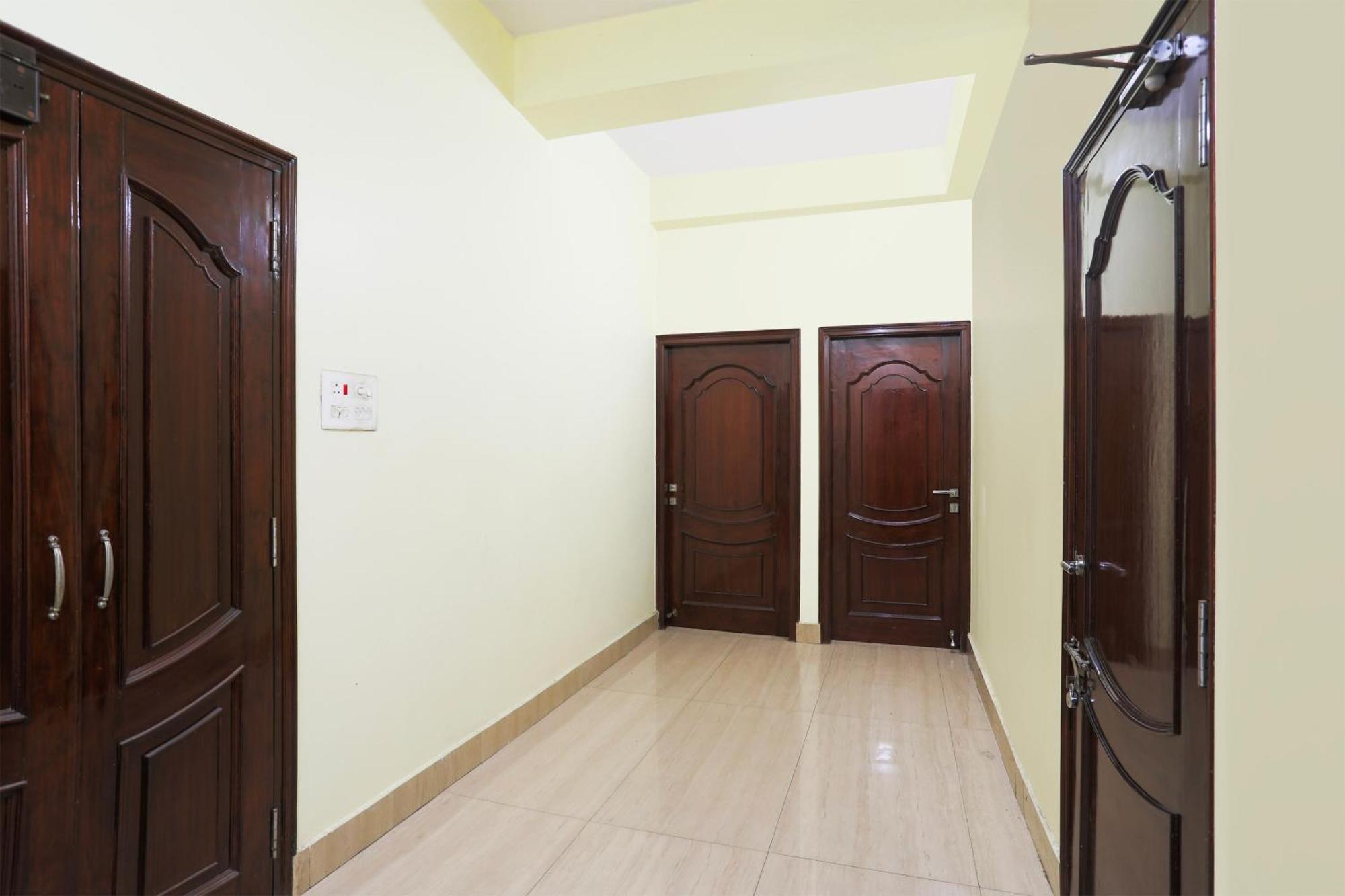 Hotel O R B Palace Varanasi Ngoại thất bức ảnh