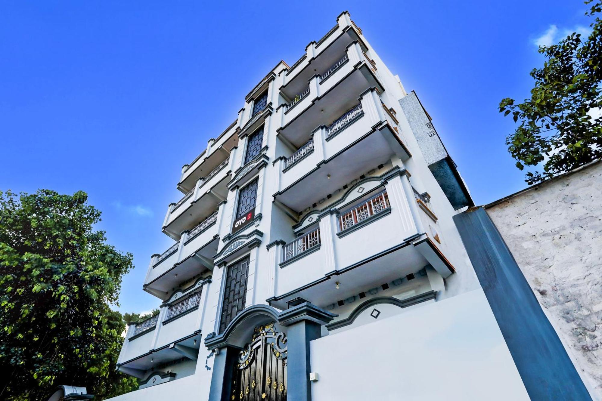 Hotel O R B Palace Varanasi Ngoại thất bức ảnh