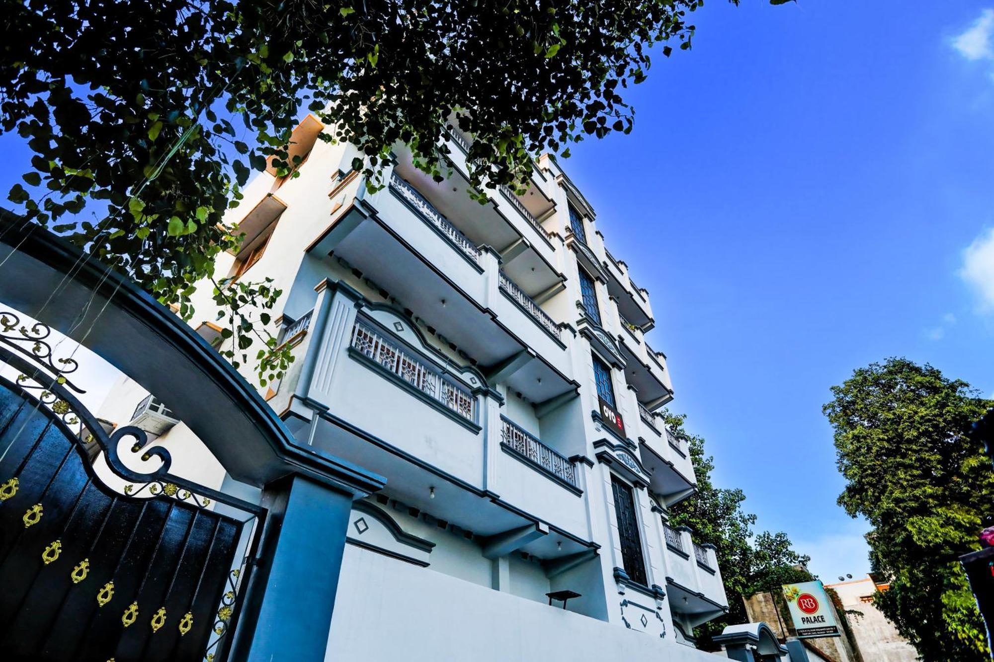Hotel O R B Palace Varanasi Ngoại thất bức ảnh